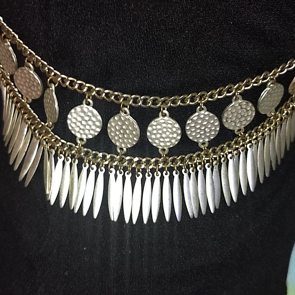 Jewelry - Picture 3 of 9